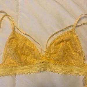 VICTORIA’S SECRET BRALETTE!🌸